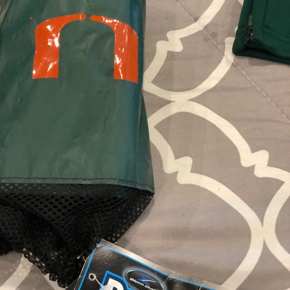 Bundle of UM essentials - Picture 2 of 4